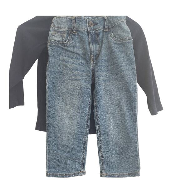 3T Gymboree Tee And OshKosh B'gosh Classic Blue Jeans - Picture 3 of 3